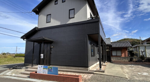 Casa à venda em Mihama, Kanayama por ¥51,000/mês