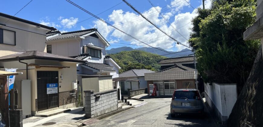 Casa à venda em Ehime, Uwajima por ¥40,000/mês