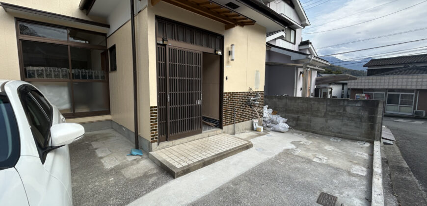 Casa à venda em Ehime, Uwajima por ¥40,000/mês