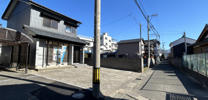 Casa à venda em Tsuruga, Matsushimacho por ¥44,000/mês