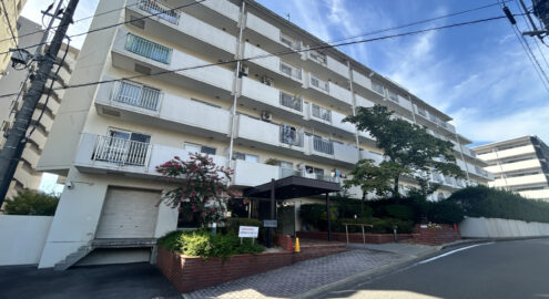 Apartamento à venda em Matsuyama por ¥37,000/mês