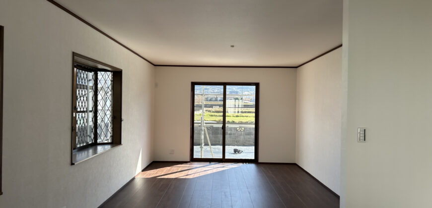 Casa à venda em Shikokuchuo, Doicho por ¥48,000/mês