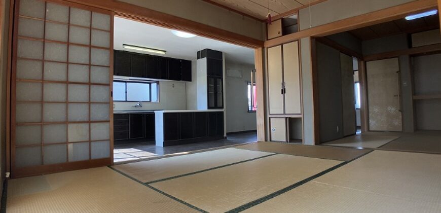 Casa à venda em Matsuyama, Kubotacho por ¥68,000/mês