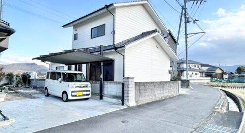 Casa à venda em Nakatadogun, Mannou por ¥43,000/mês