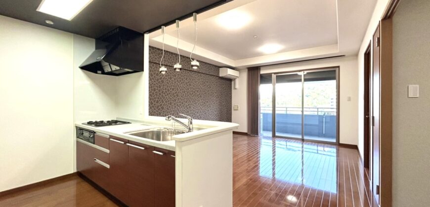 Apartamento à venda em Utazu, Ayauta por ¥57,000/mês