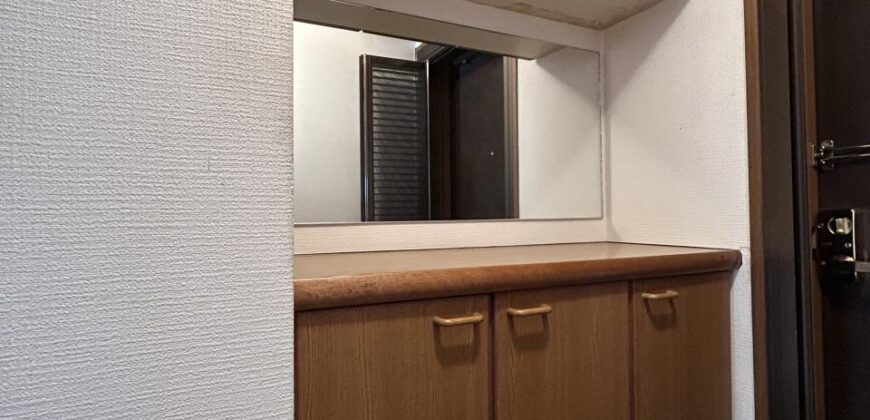 Apartamento à venda em Matsuyama, Wakakusacho por ¥74,000/mês