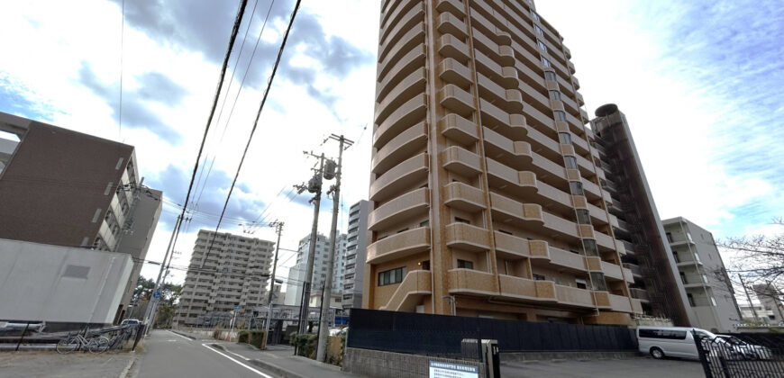 Apartamento à venda em Matsuyama, Wakakusacho por ¥74,000/mês