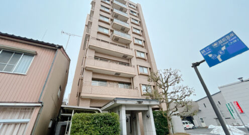 Apartamento à venda em Fukui por ¥45,000/mês