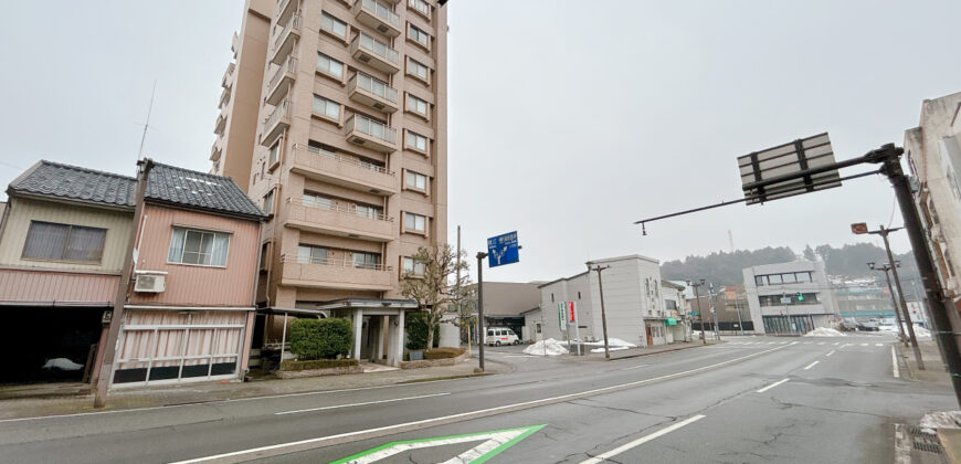 Apartamento à venda em Fukui por ¥45,000/mês