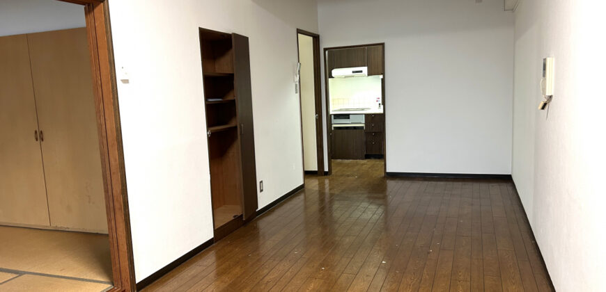 Apartamento à venda em Tsuruga por ¥48,000/mês