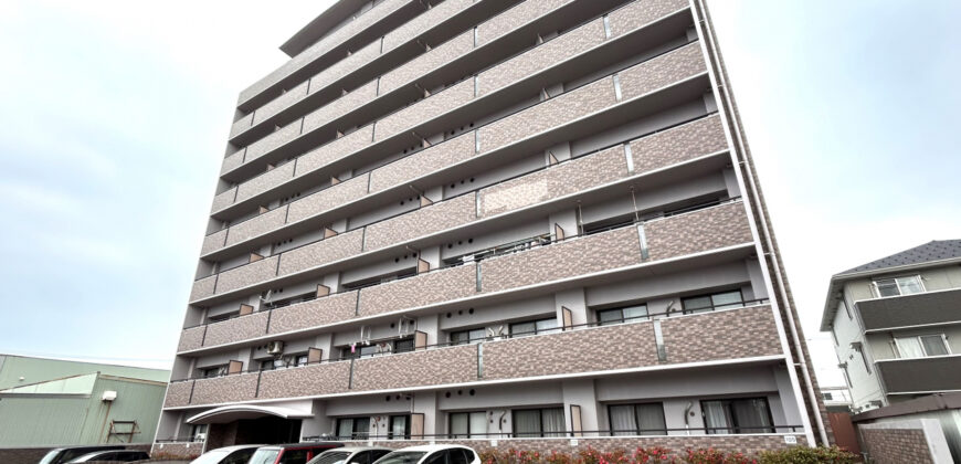 Apartamento à venda em Tsuruga por ¥45,000/mês