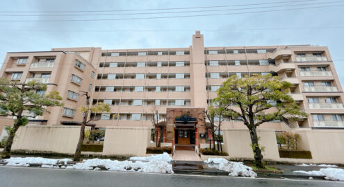 Apartamento à venda em Fukui, Fukui por ¥68,000/mês