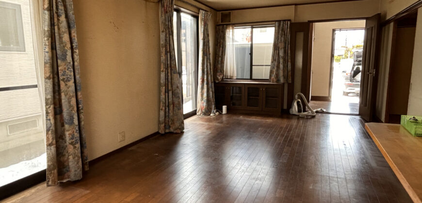 Casa à venda em Tsuruga, Wakabacho por ¥80,000/mês