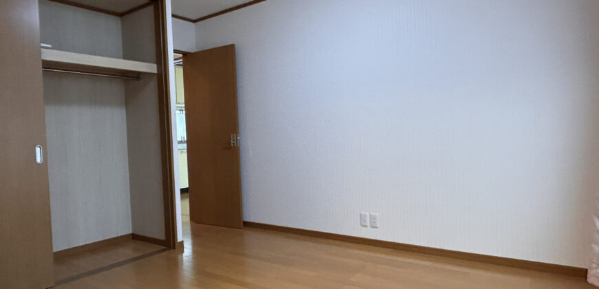 Casa à venda em Tsuruga, Hibarigaokacho por ¥54,000/mês