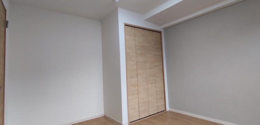 Apartamento à venda em Matsuyama, Kayamachi por ¥50,000/mês