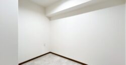 Apartamento à venda em Yokkaichi por ¥68,000/mês