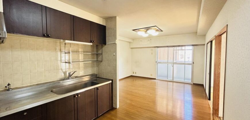 Apartamento à venda em Kuwana, Yuraku por ¥54,000/mês