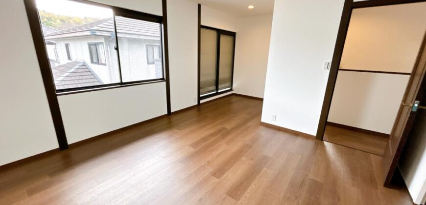 Casa à venda em Yokkaichi, Isakadai por ¥57,000/mês