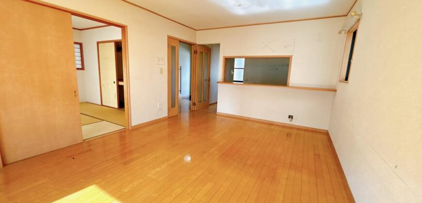 Casa à venda em Yokkaichi, Tarusaka Shinrmachi por ¥63,000/mês