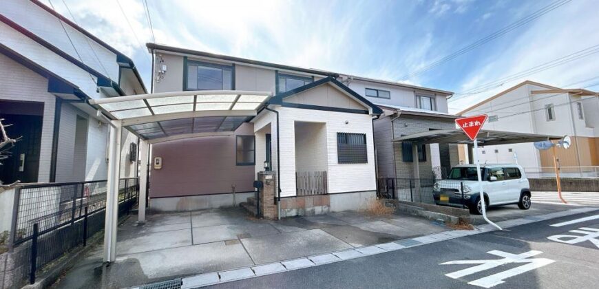 Casa à venda em Yokkaichi, Tarusaka Shinrmachi por ¥63,000/mês