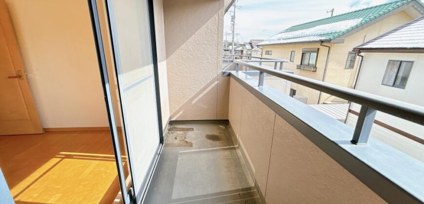 Casa à venda em Yokkaichi, Tarusaka Shinrmachi por ¥63,000/mês