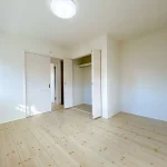 270010294-23
