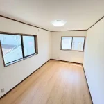 270032443-33