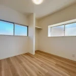 270037293-18