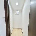 270041064-11