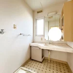 270046037-30