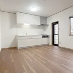 270030092-1