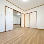 270033838-16