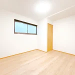 270040141-15