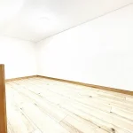 270040277-30