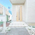 270040508-11