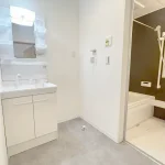 270041366-16