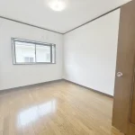 270042697-16