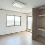 270047728-17