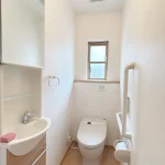 270047882-8