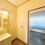 270048618-9