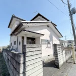 270048811-11