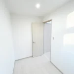 270034570-17