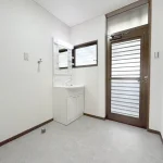 270035930-16