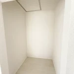 270042300-31