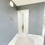 270043590-11