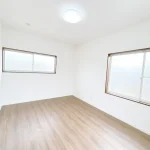 270046028-18