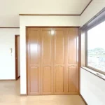 270047900-32