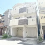 270048956-1