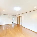 270050175-4