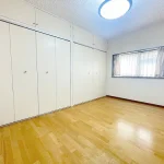 270050216-11